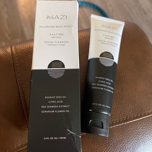 MAZI Balancing Multi-Effect Cleanser - NIB